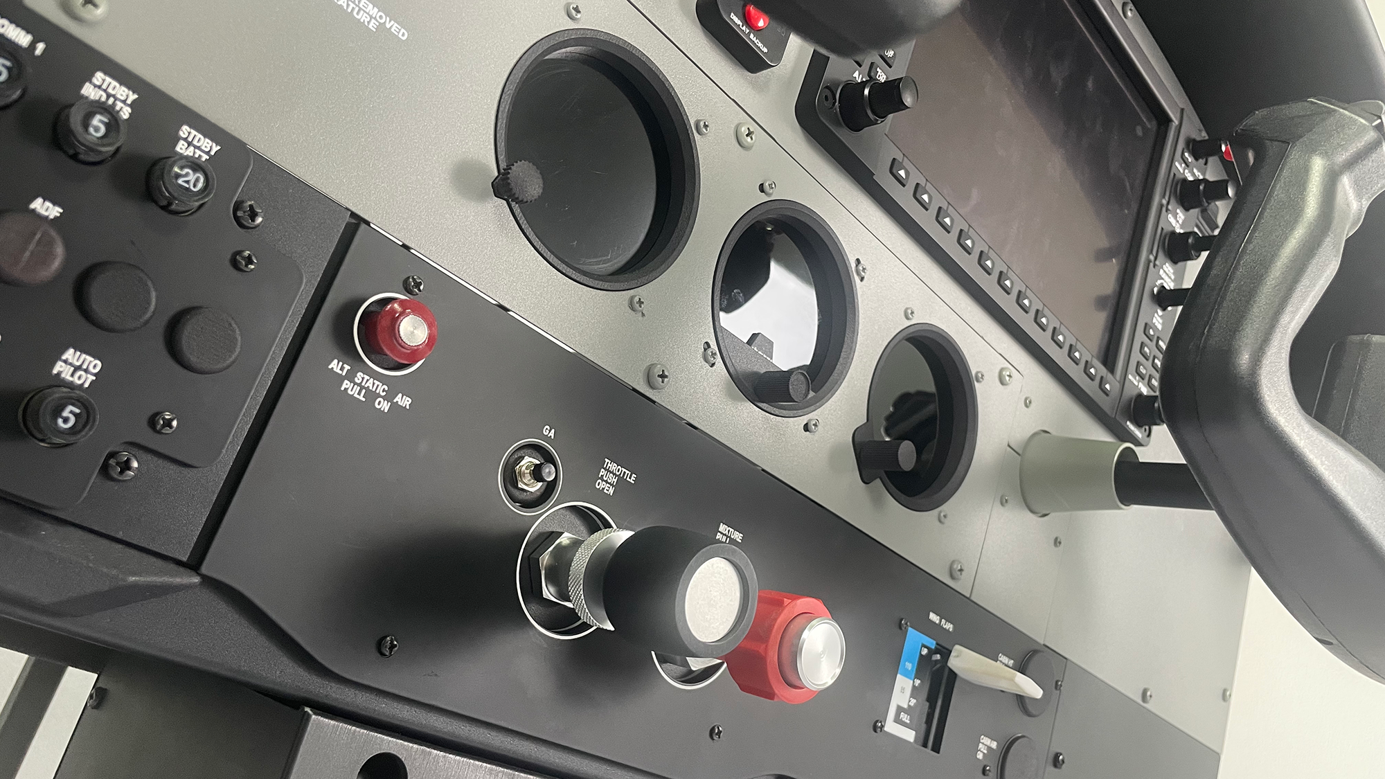 Full panel for Cessna 172 with G1000 – SIMiONIC